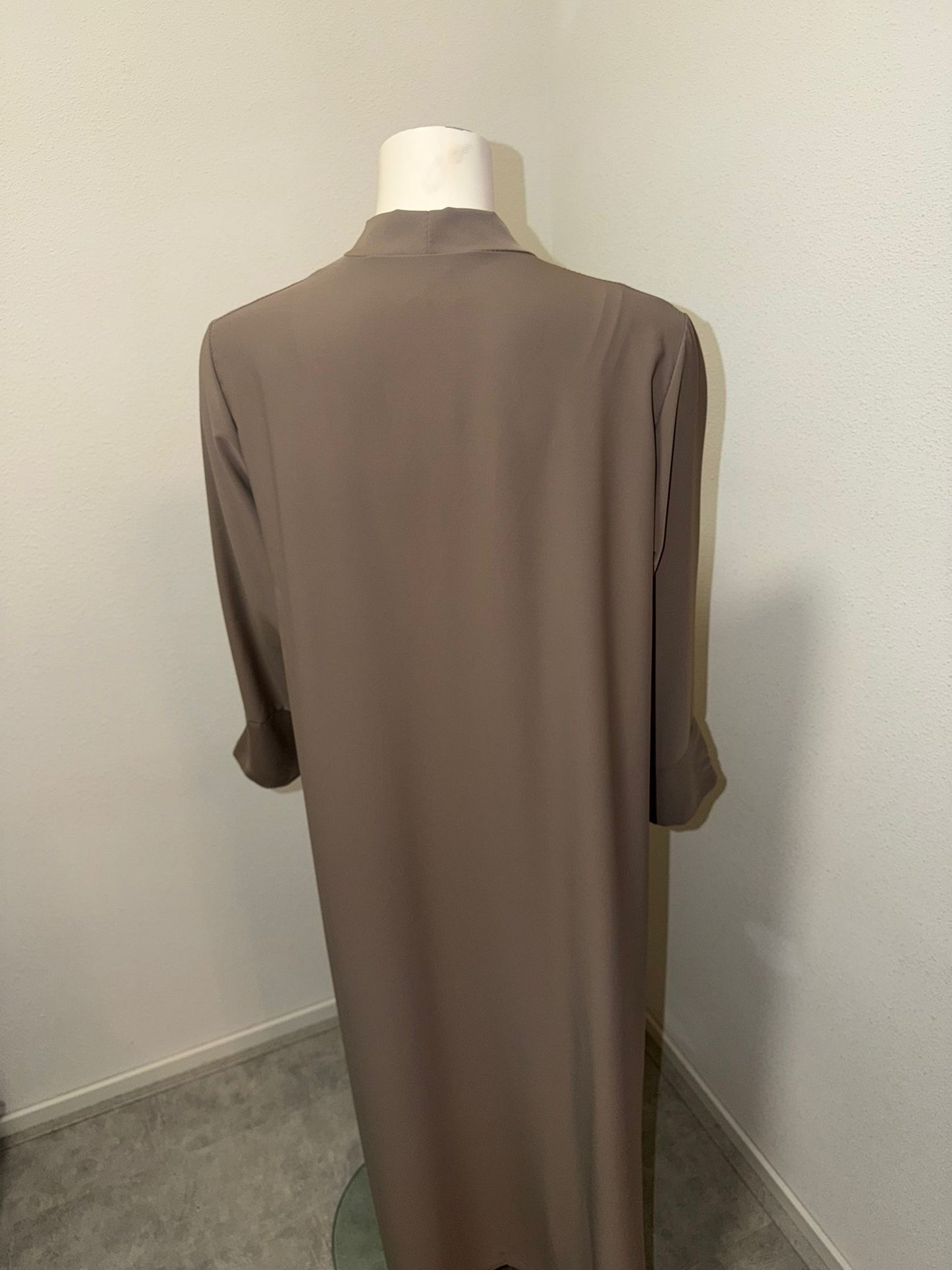 Abaya Lina